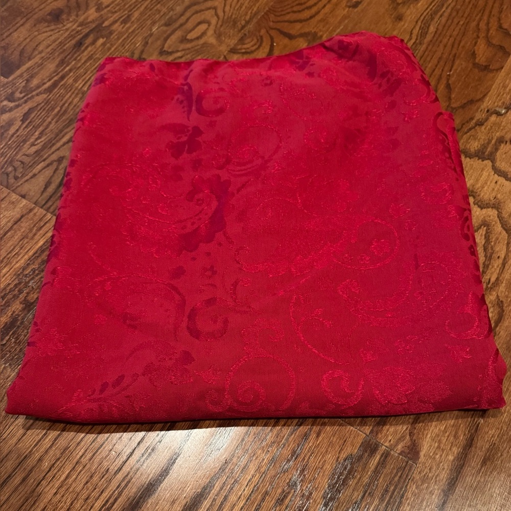 Red Tablecloth - Better Homes And Gardens